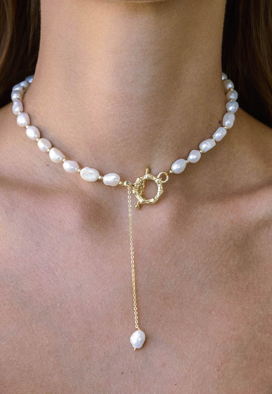 Sand Glow Freshwater Pearl Necklace Gold White