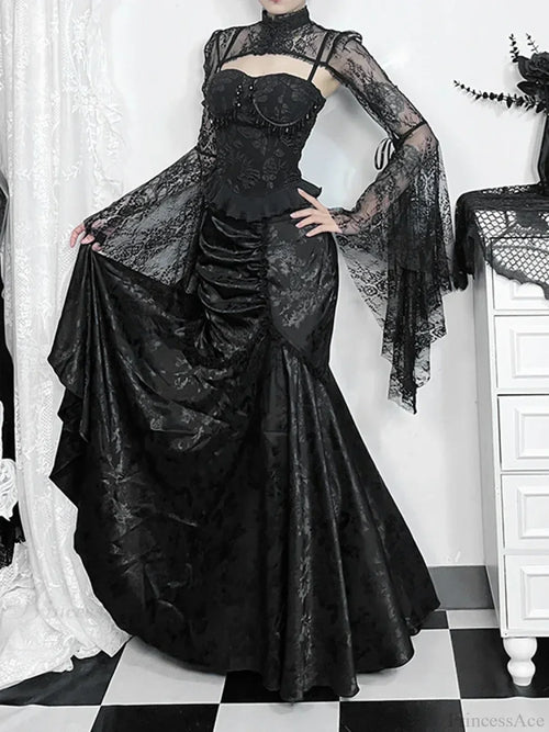 Lace Splicing Asymmetric Skirt